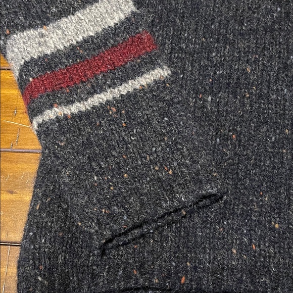 Men's Abercrombie & Fitch Gray Wool Winter Sweater. 100% Wool. Cabincore Size S - Picture 4 of 8